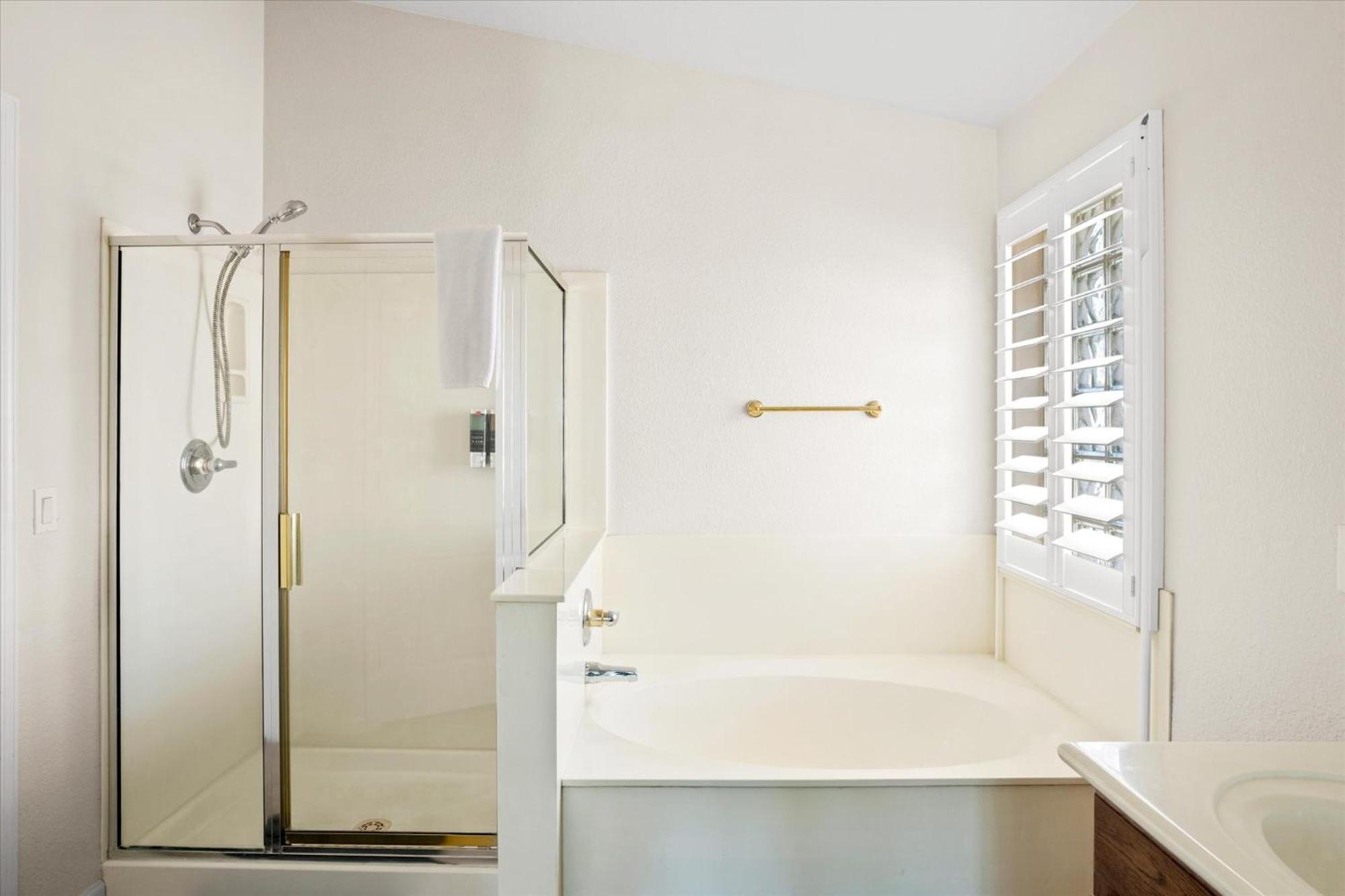Cobblestone Corner Villa Gilbert Bagian luar foto
