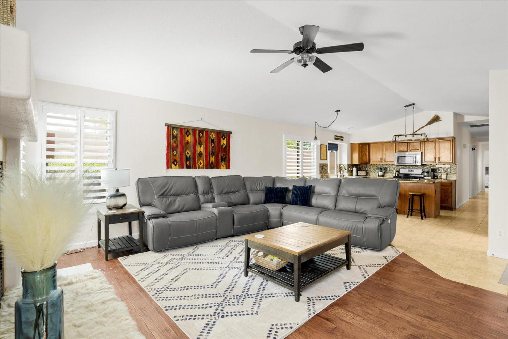 Cobblestone Corner Villa Gilbert Bagian luar foto