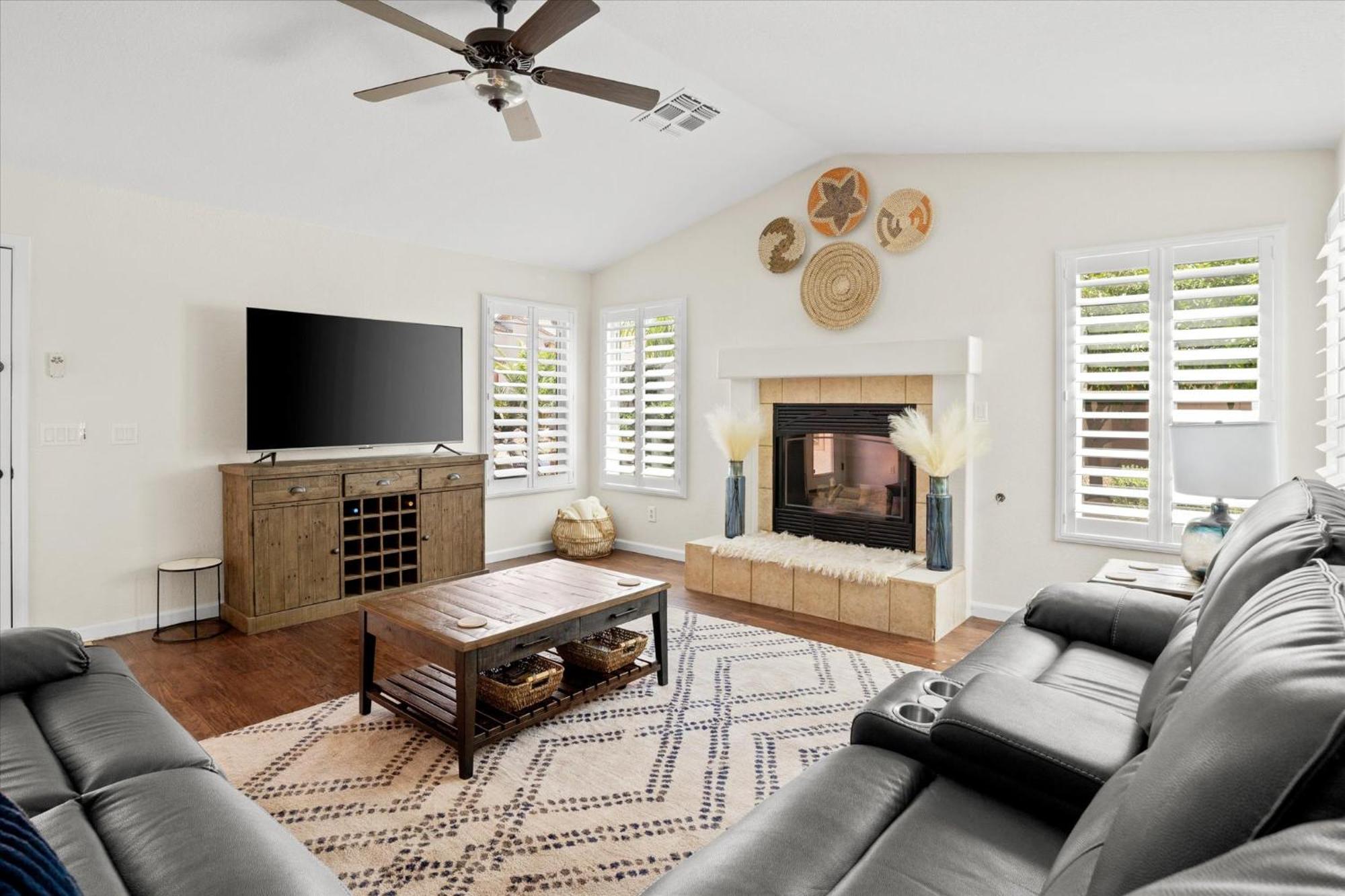 Cobblestone Corner Villa Gilbert Bagian luar foto